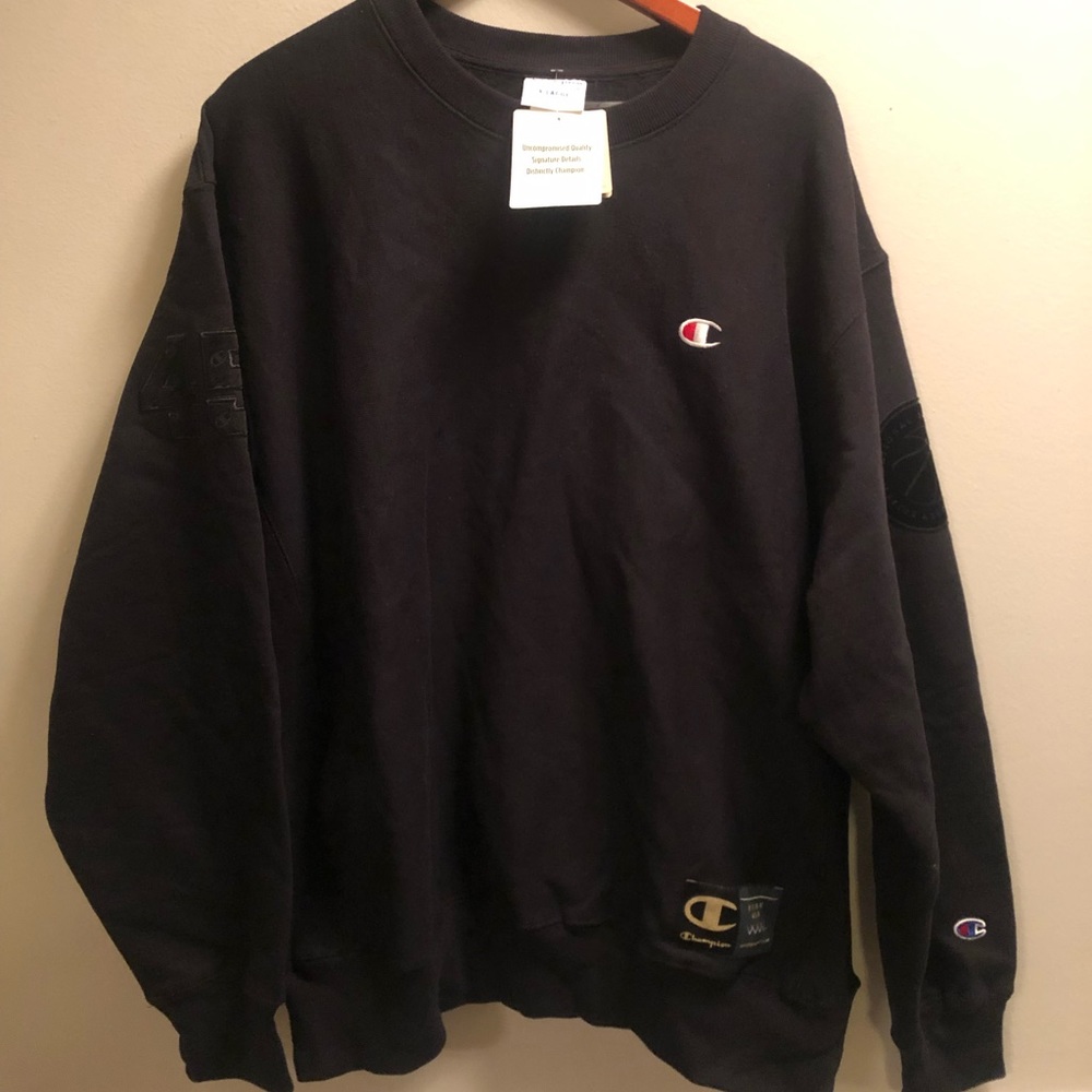 LIMITED EDITION CHAMPION NBAPA CREWNECK